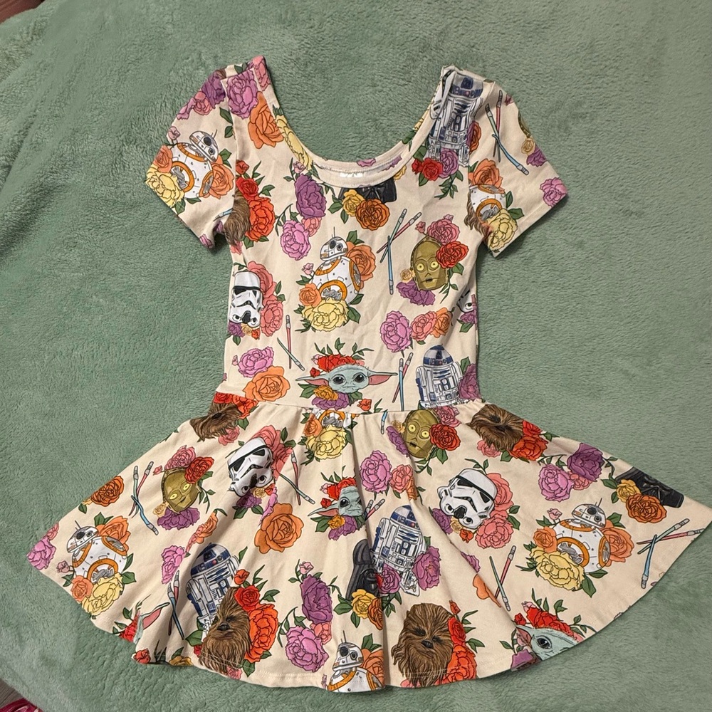 Wild Rich Kids Floral Star Wars Twirl Dress EUC Size 13/14